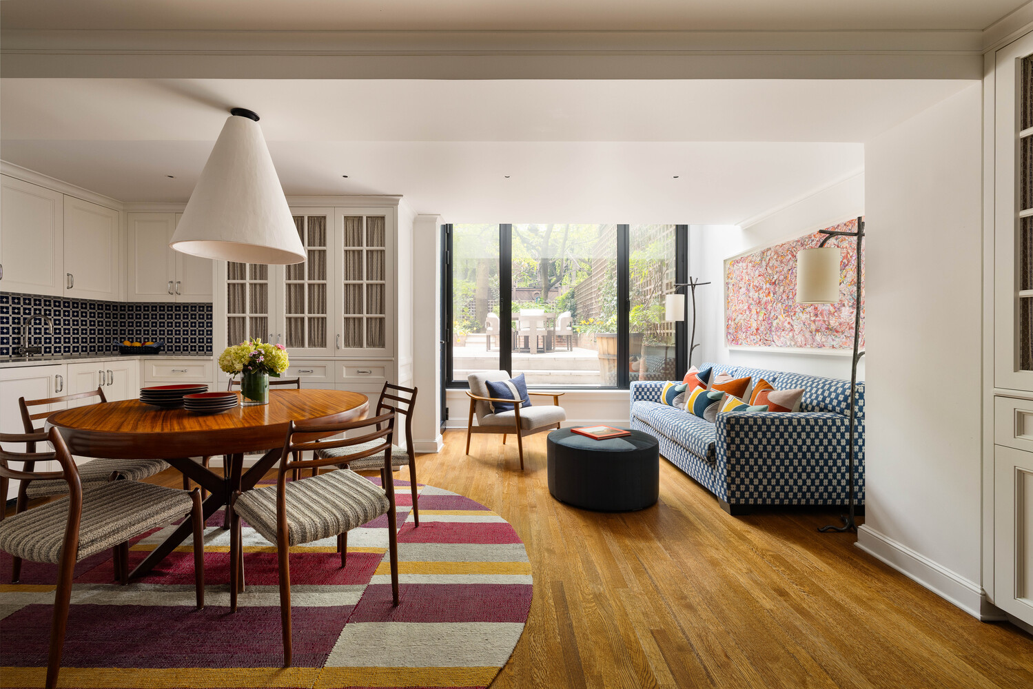 37 W 11TH Street