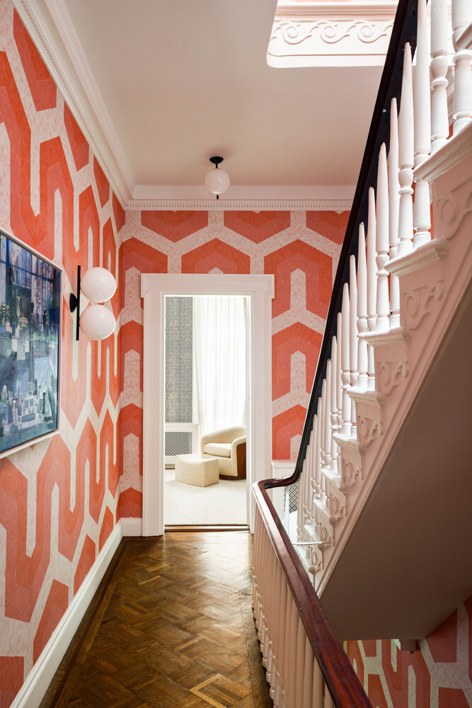 37 W 11TH Street