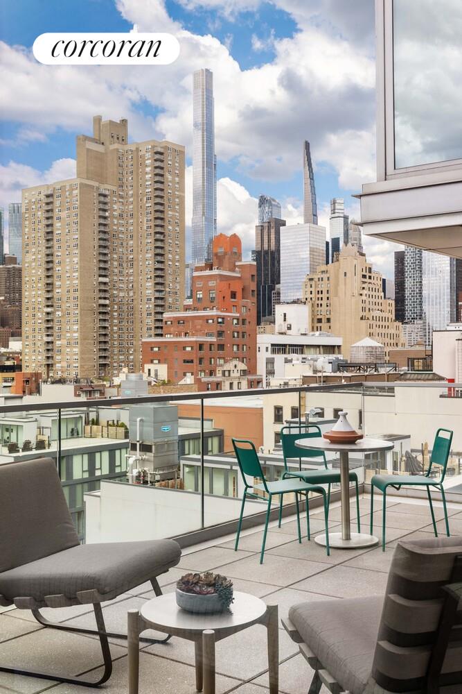 547 W 47TH Street 1113