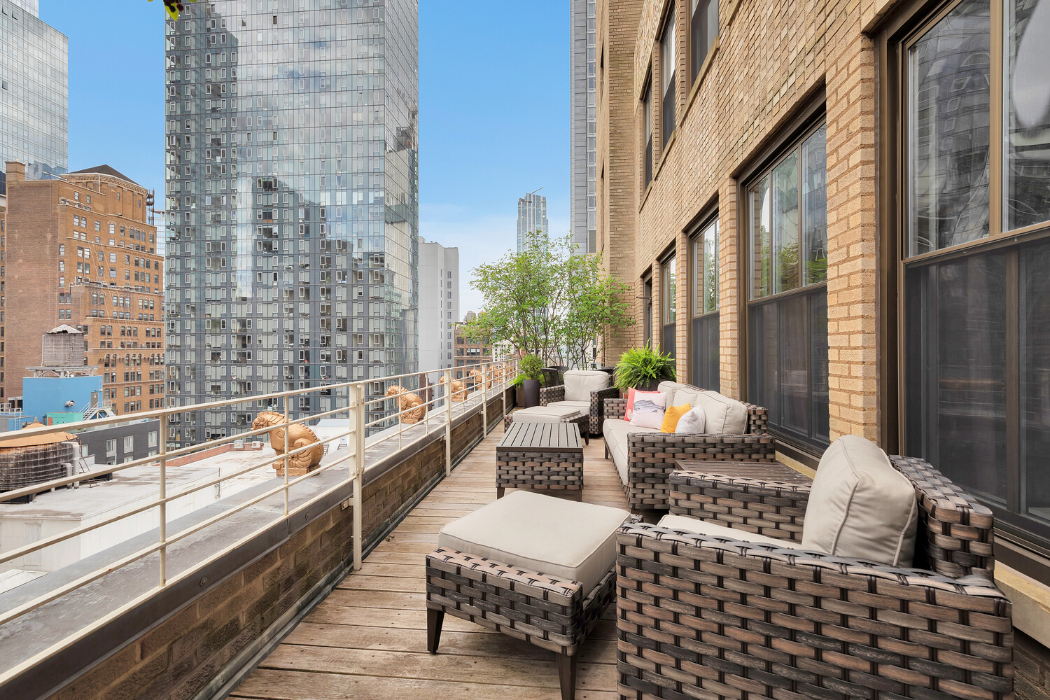 130 W 30TH Street 18A