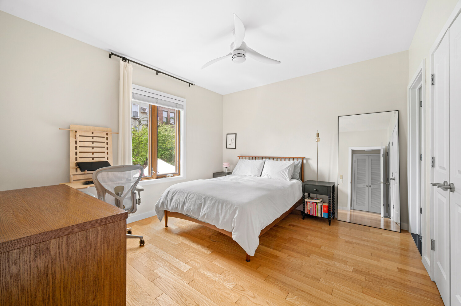 186 8TH Street 2B