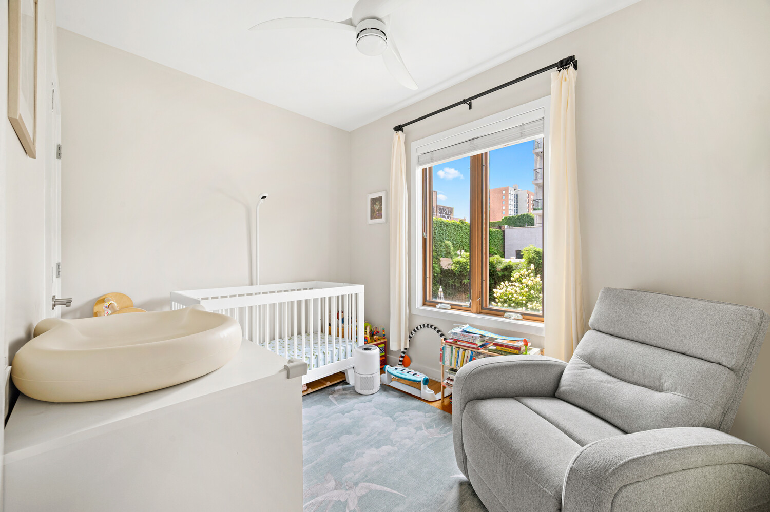 186 8TH Street 2B