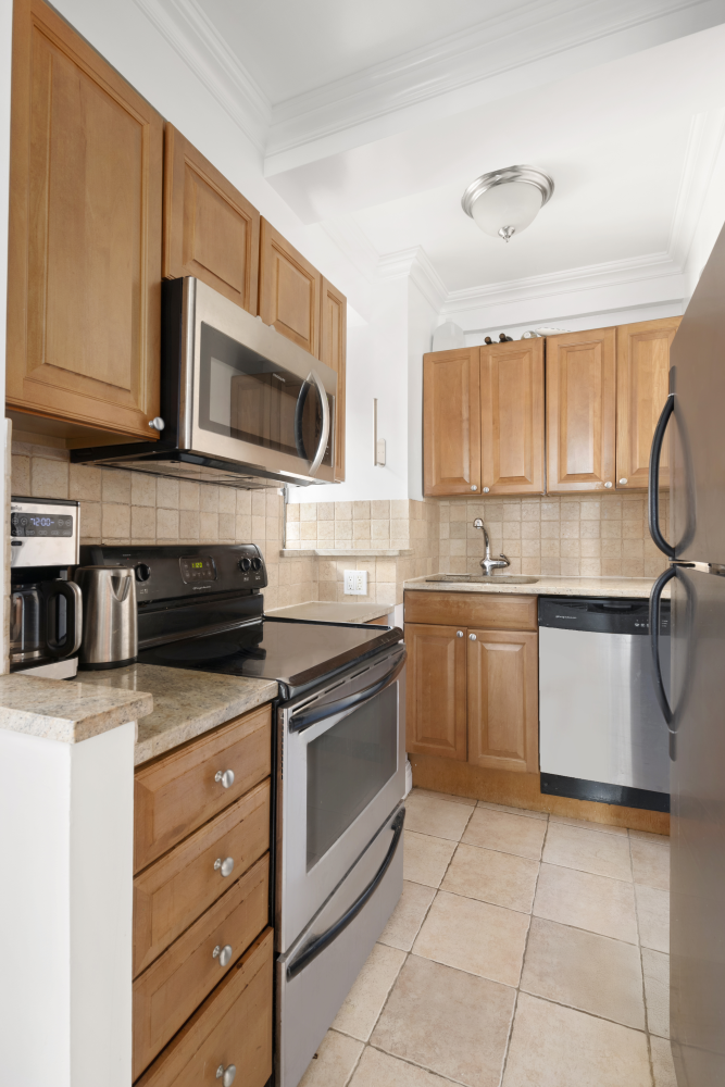 320 East 42nd Street 1510