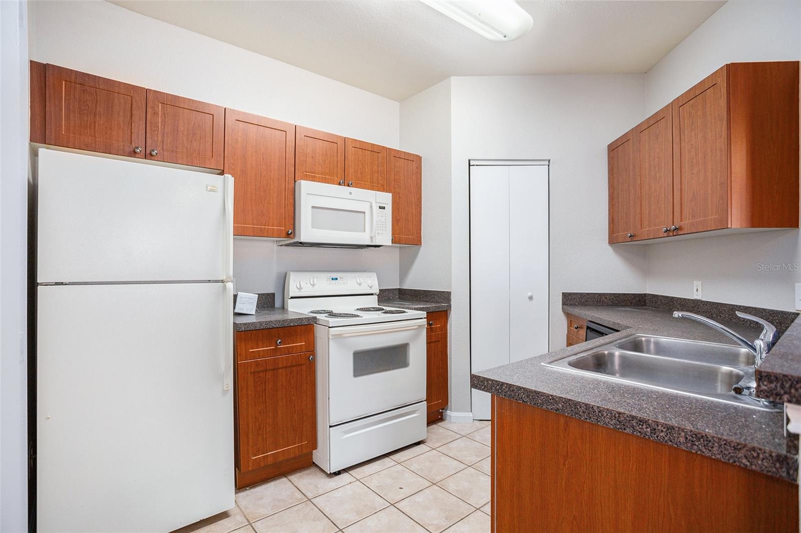 2220 CHIANTI PL #8-0812