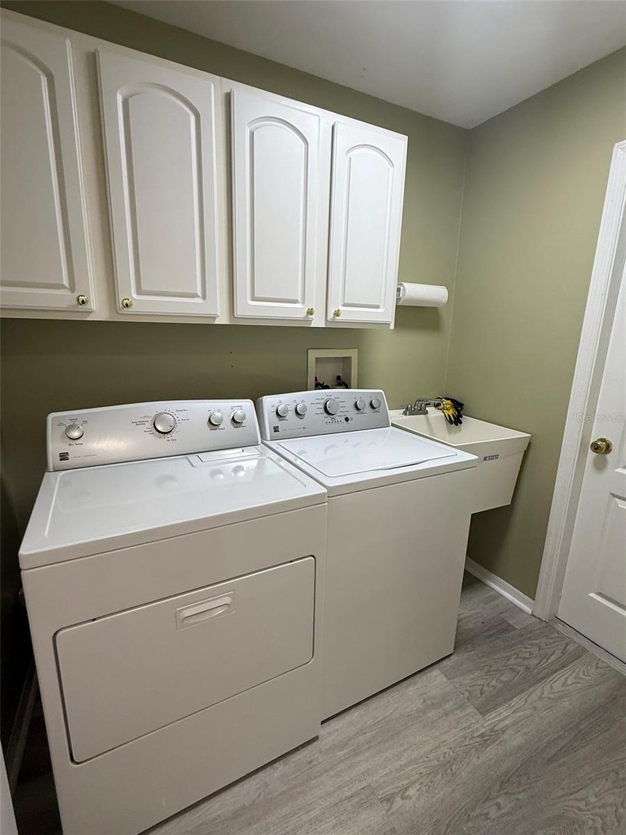 212 ARBOR WOODS CIR