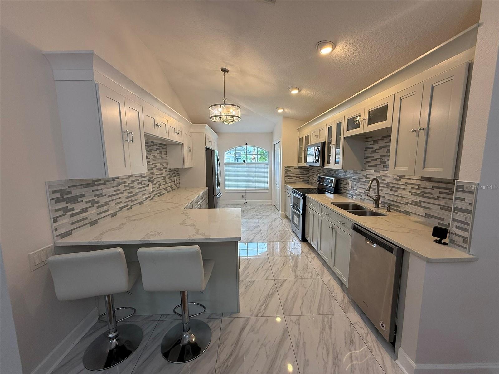 212 ARBOR WOODS CIR
