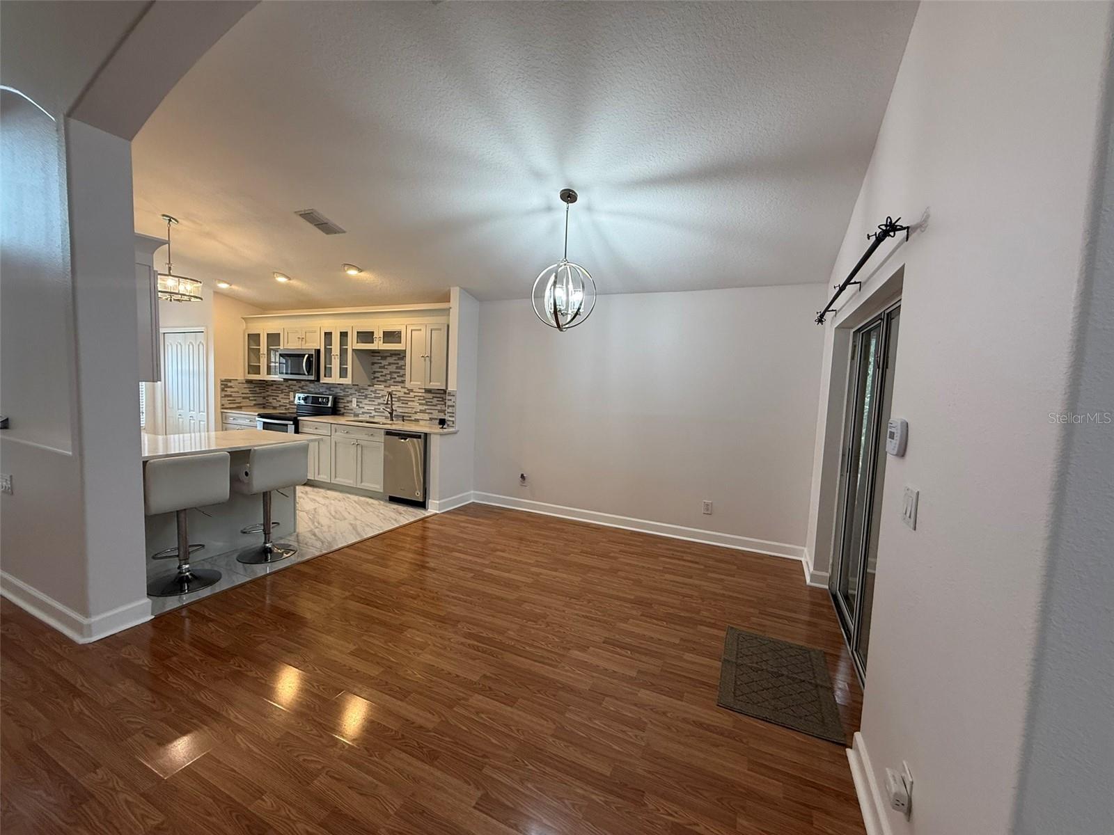 212 ARBOR WOODS CIR