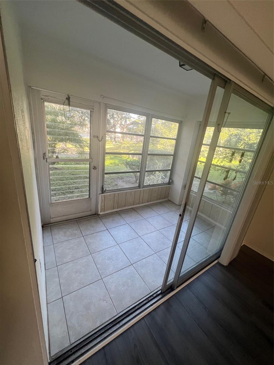 2003 GREENBRIAR BLVD #2