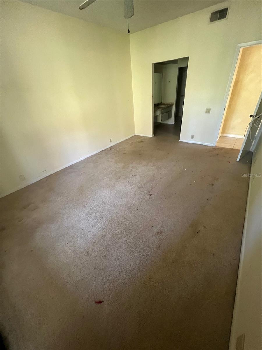 1709 LAKE CYPRESS DR