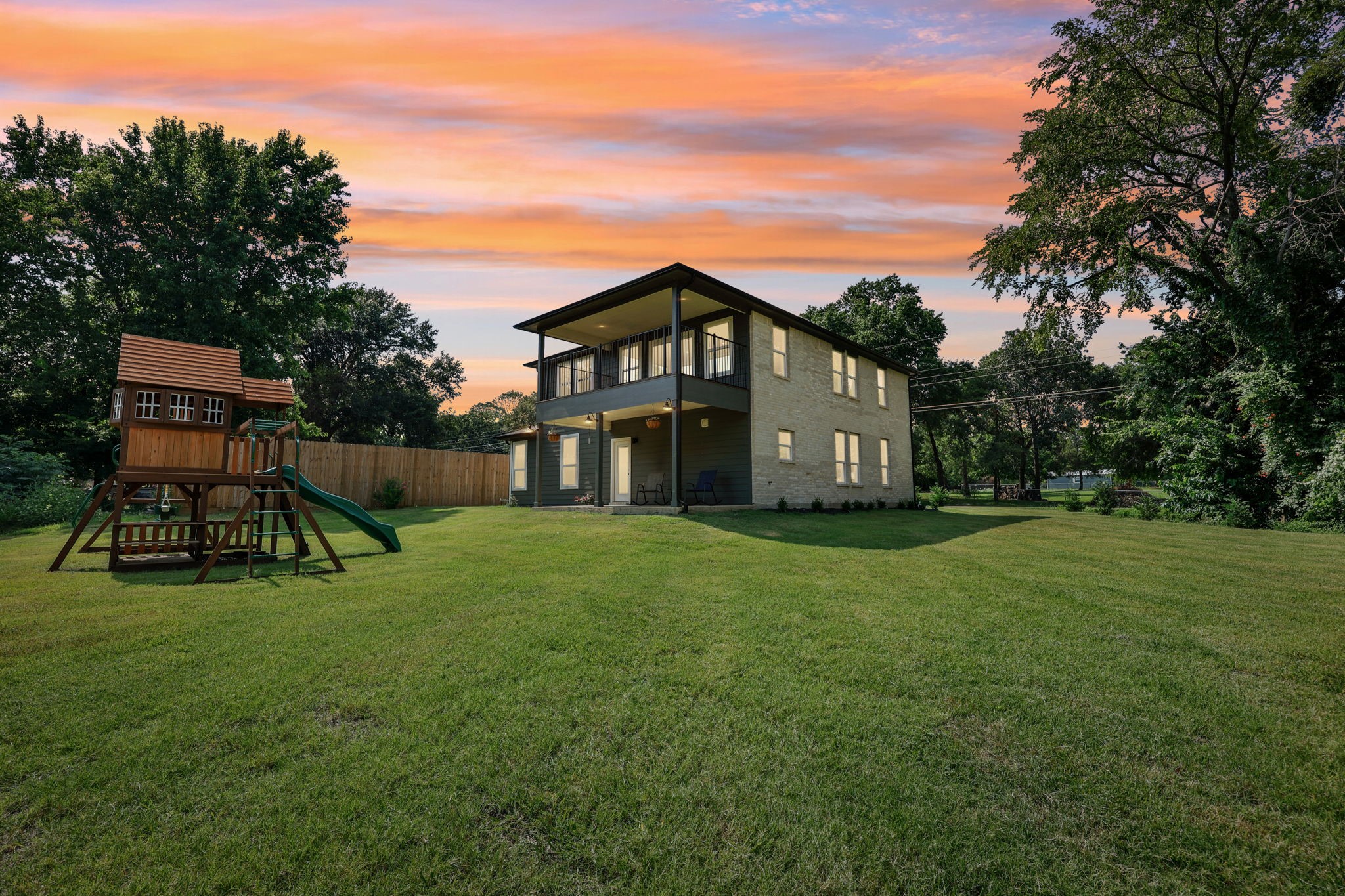 127 Palisade Drive