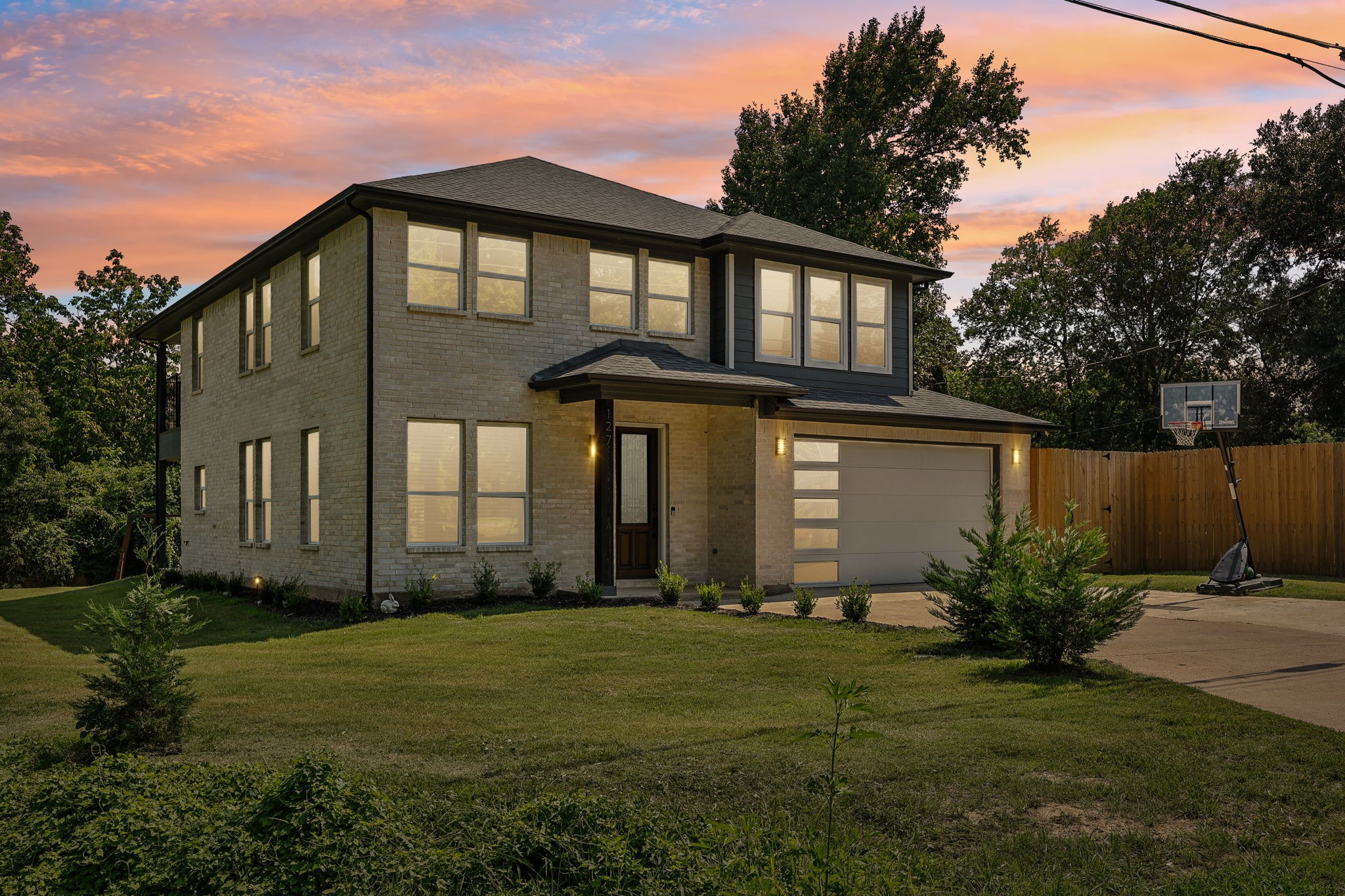127 Palisade Drive