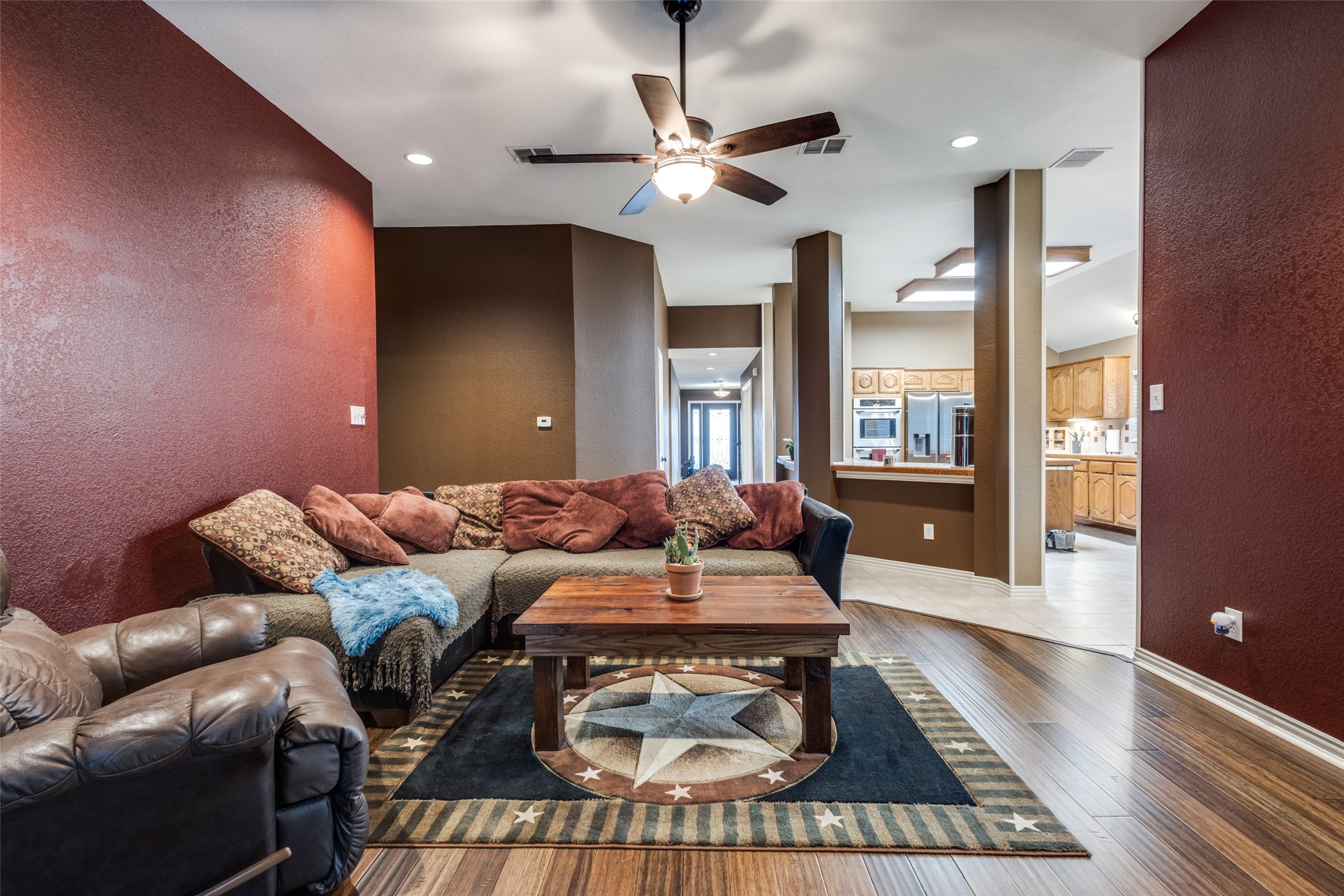 319 Lakecrest Drive