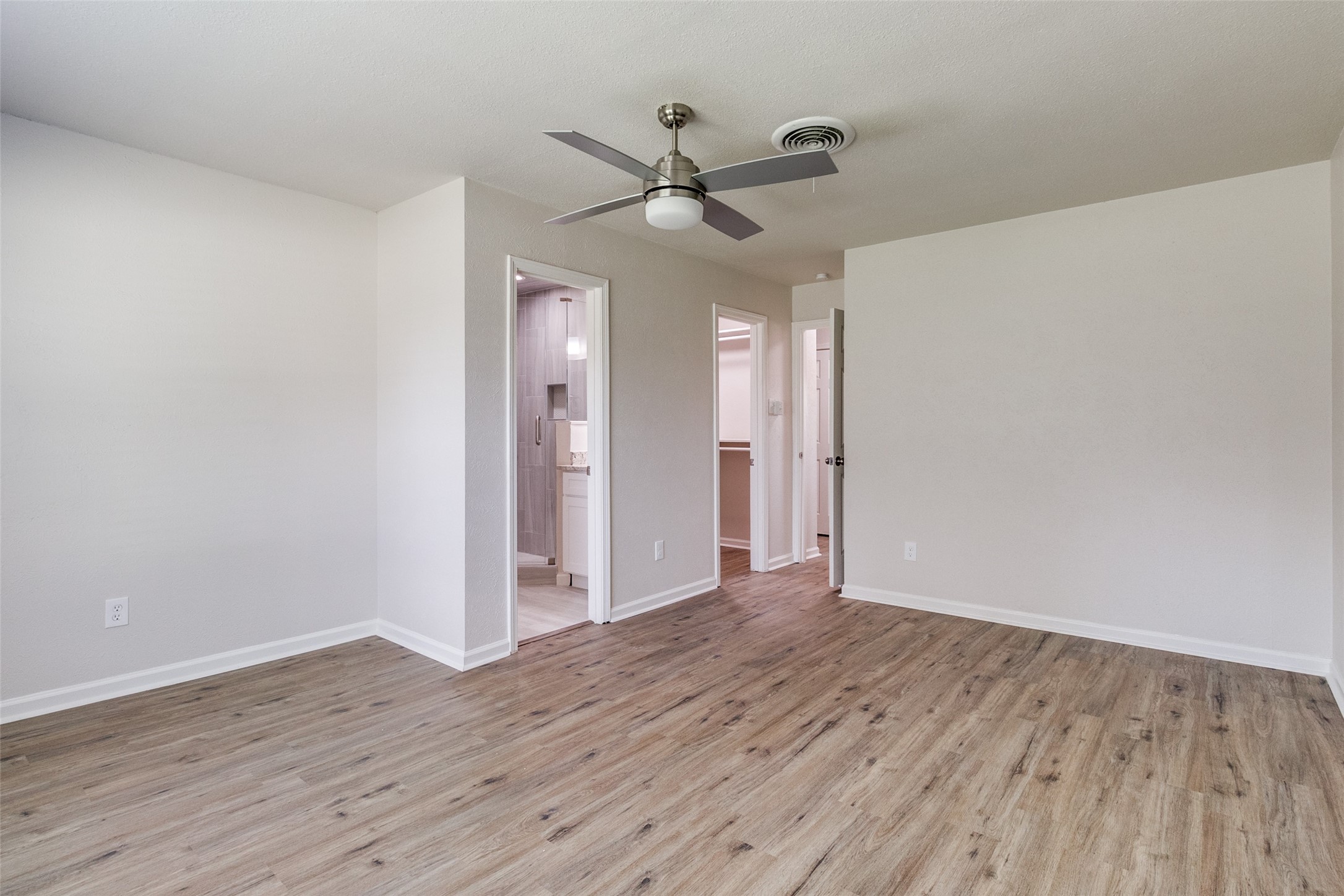 1304 Hillsdale Drive