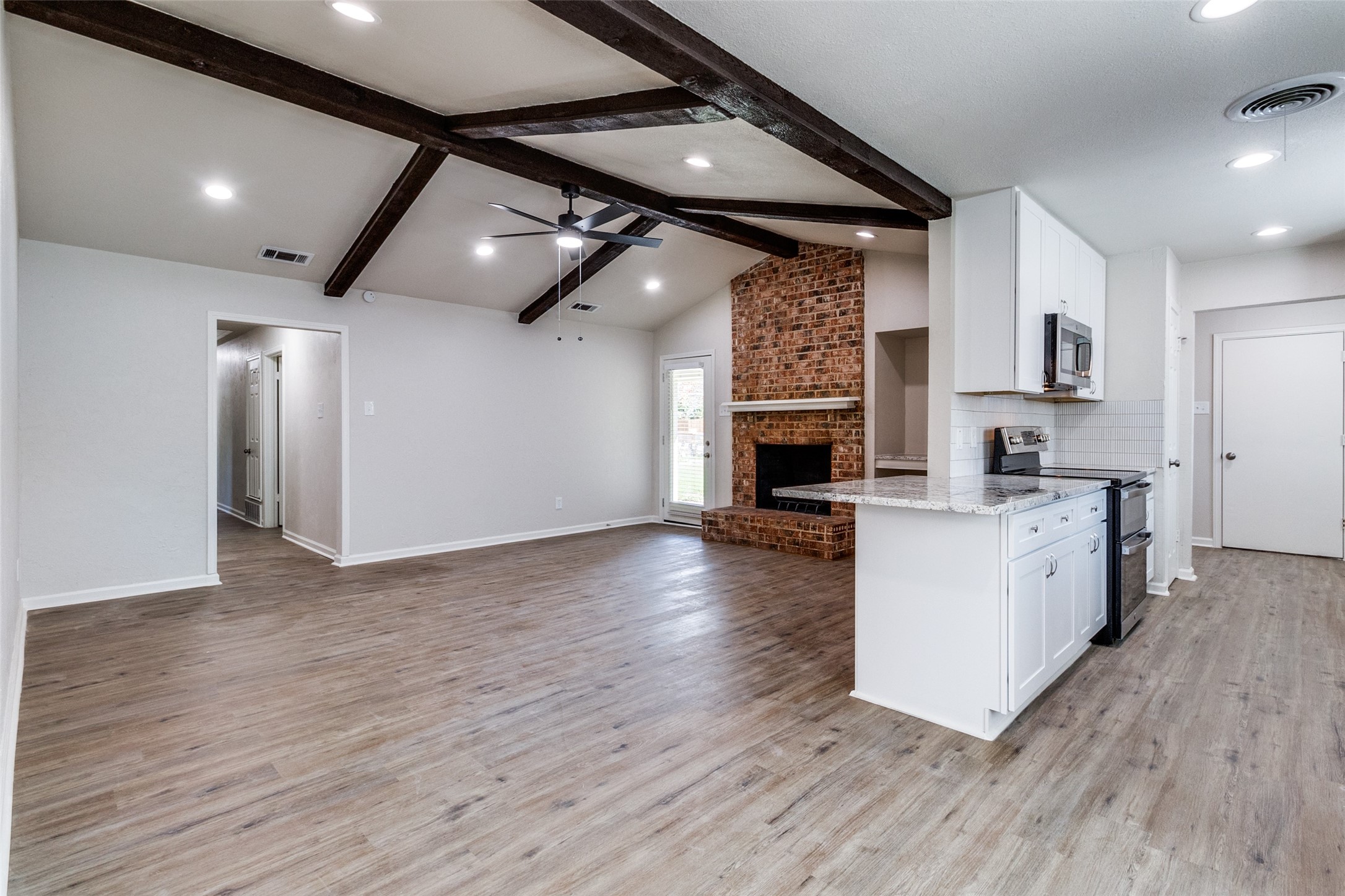 1304 Hillsdale Drive