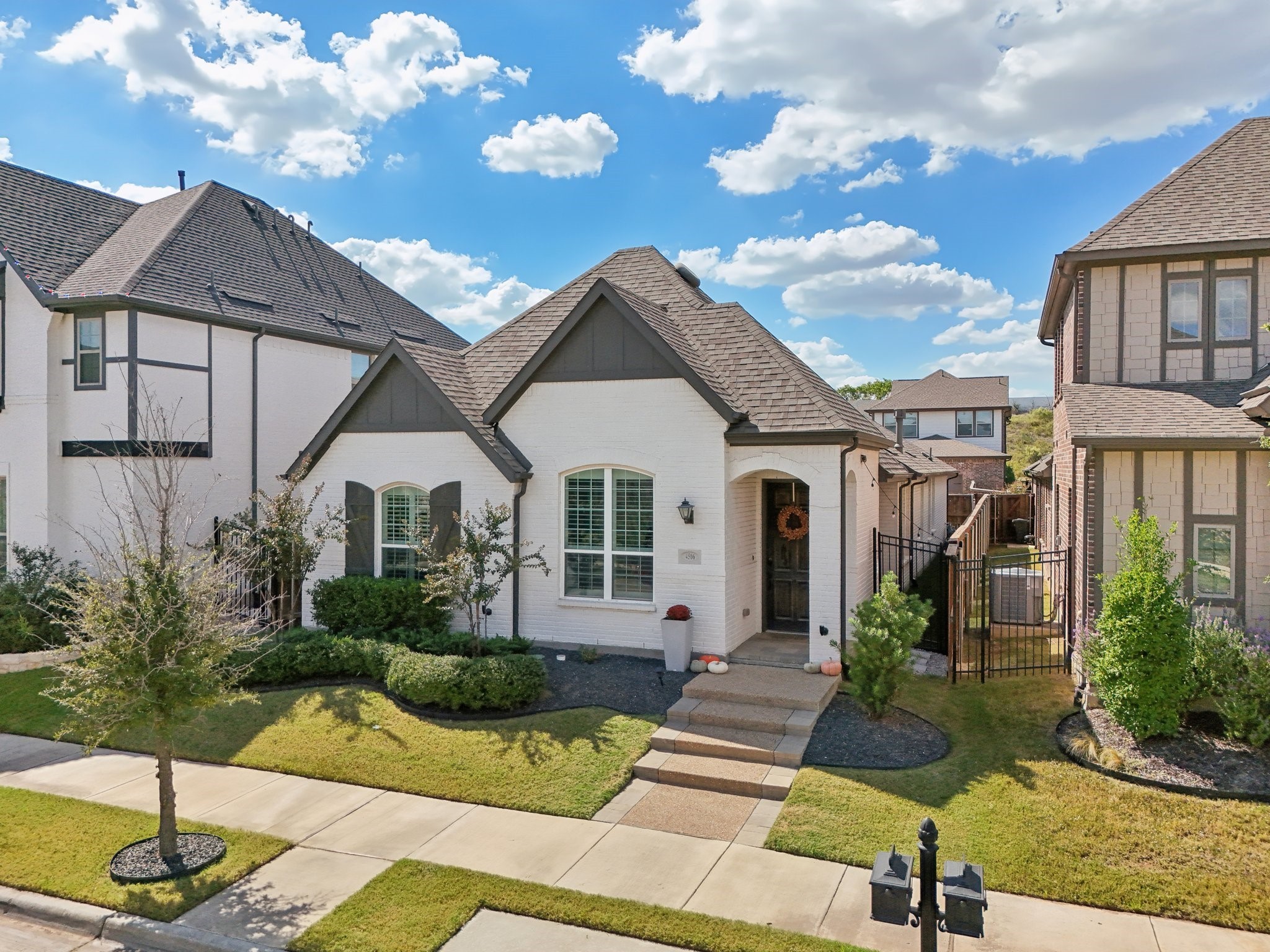 4506 Sapphire Falls Way