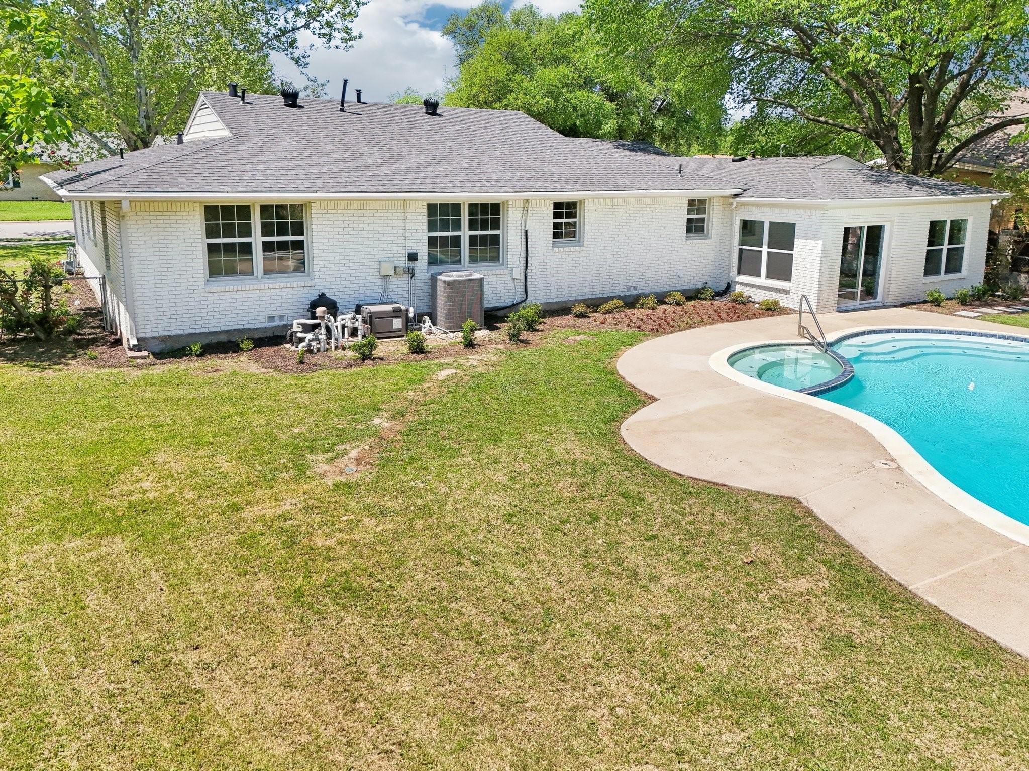 3516 Norton Drive
