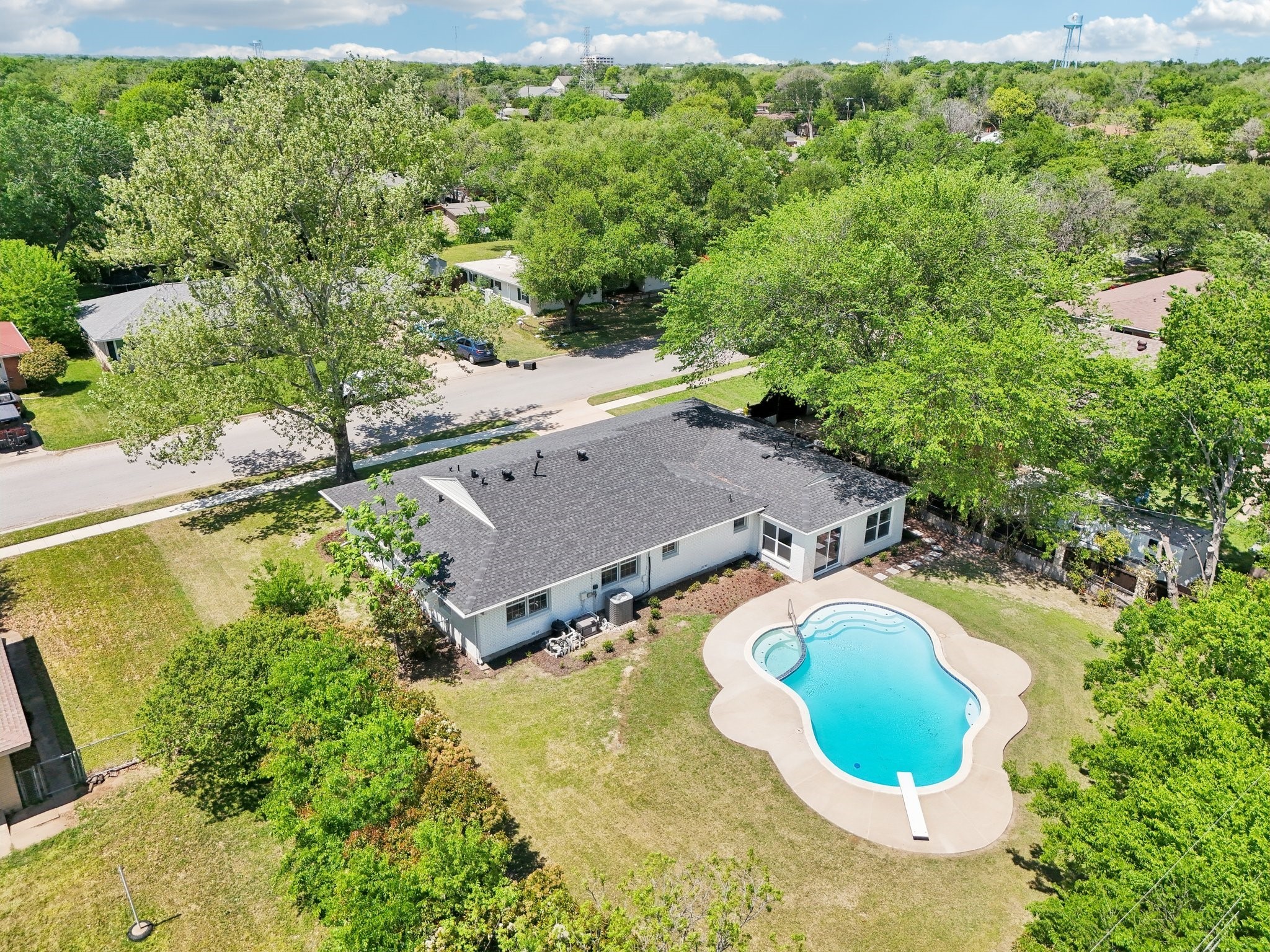 3516 Norton Drive