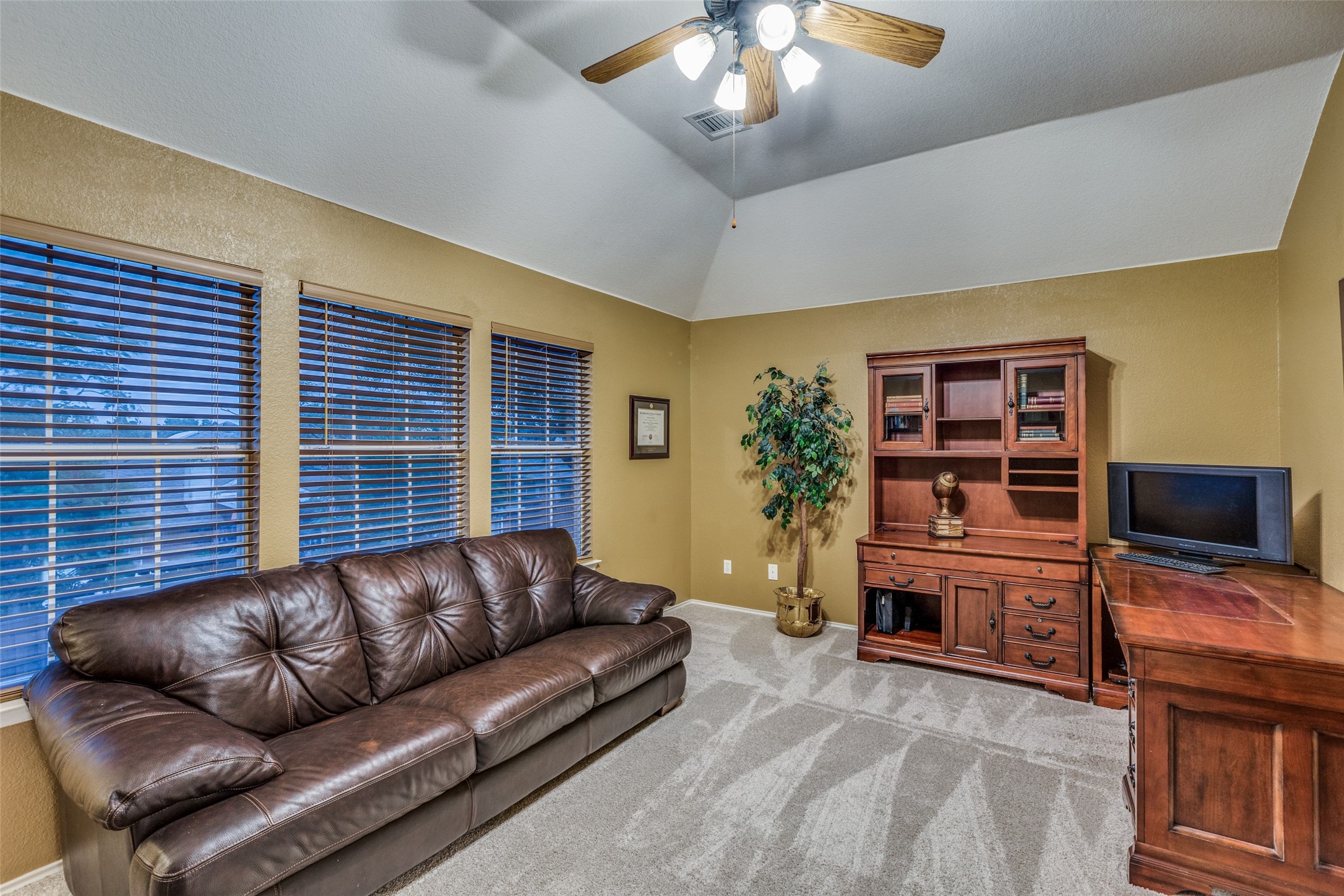 7308 Hobart Circle