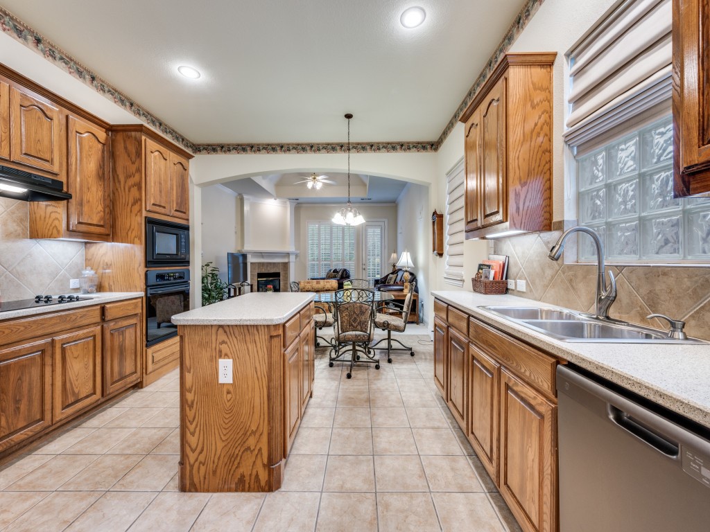 2300 Canyon Creek Drive