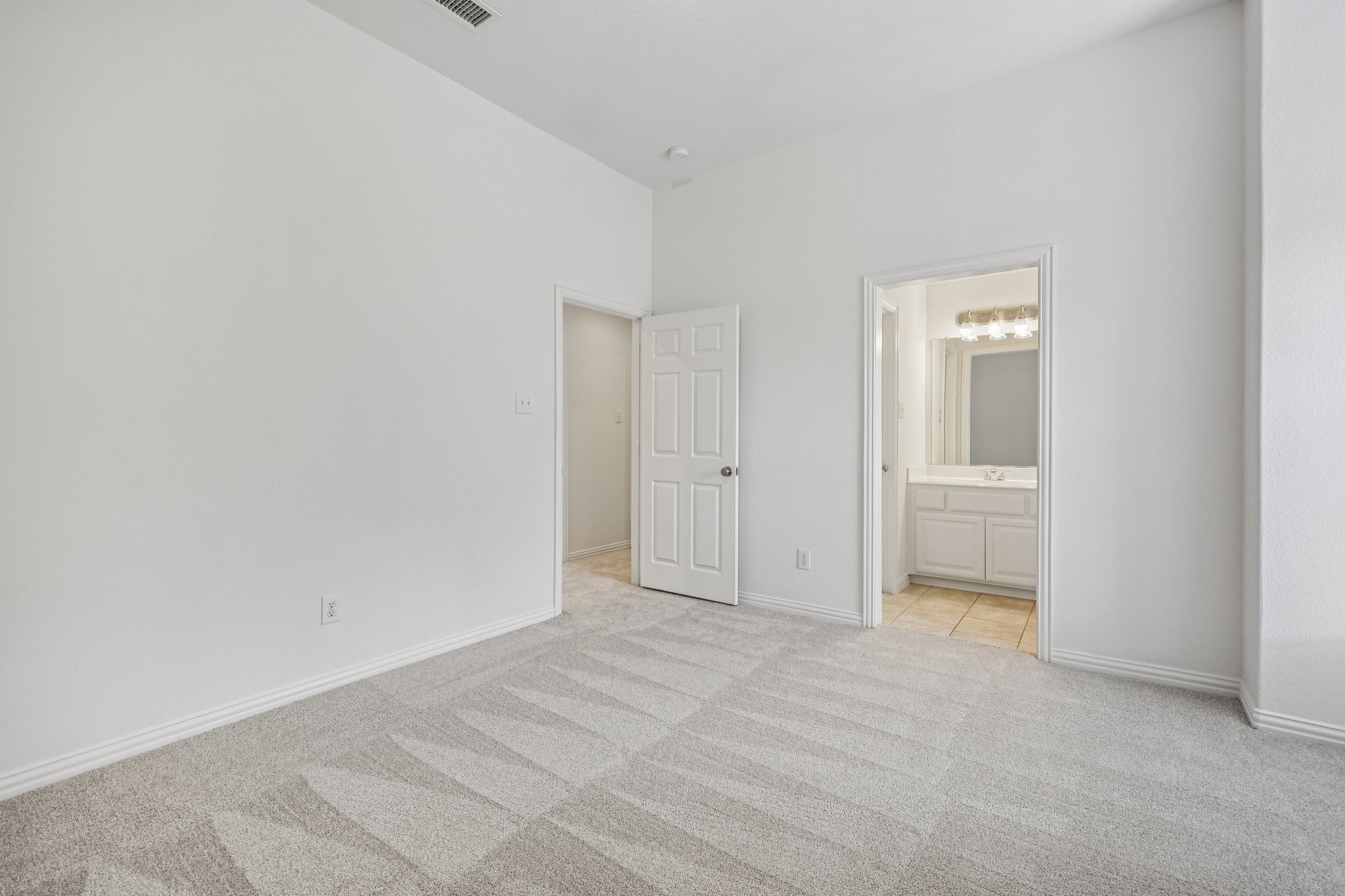 11295 Apple Valley Drive