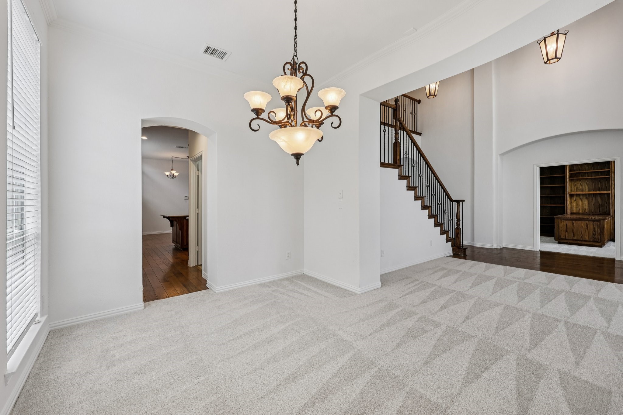 11295 Apple Valley Drive