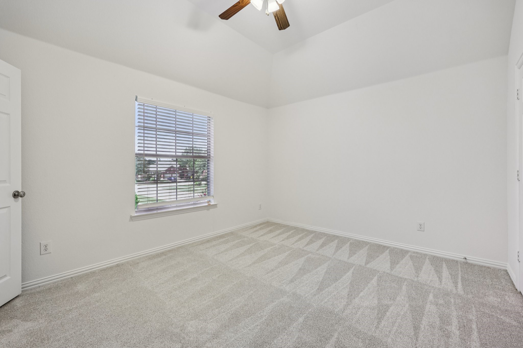 11295 Apple Valley Drive