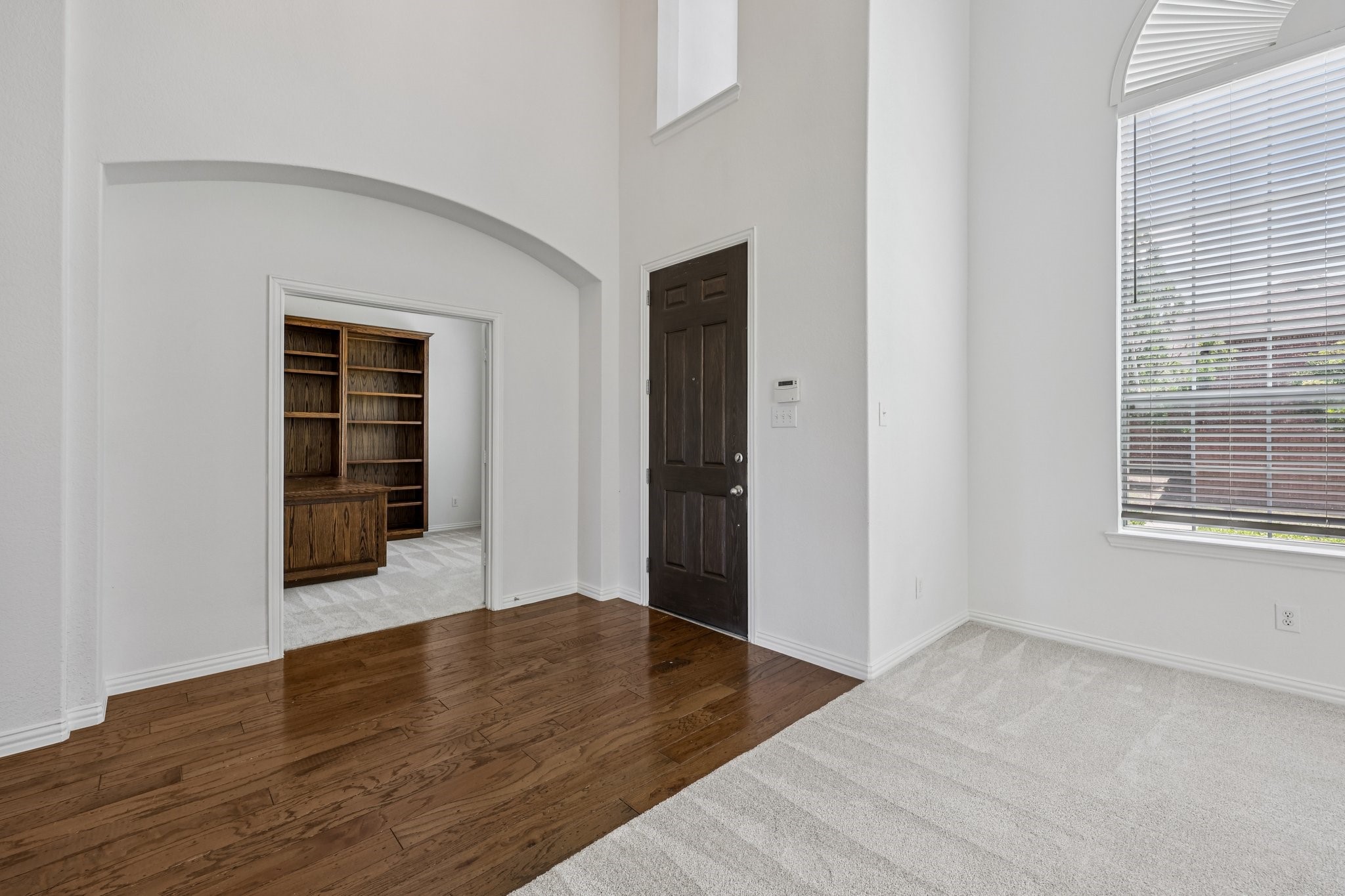 11295 Apple Valley Drive