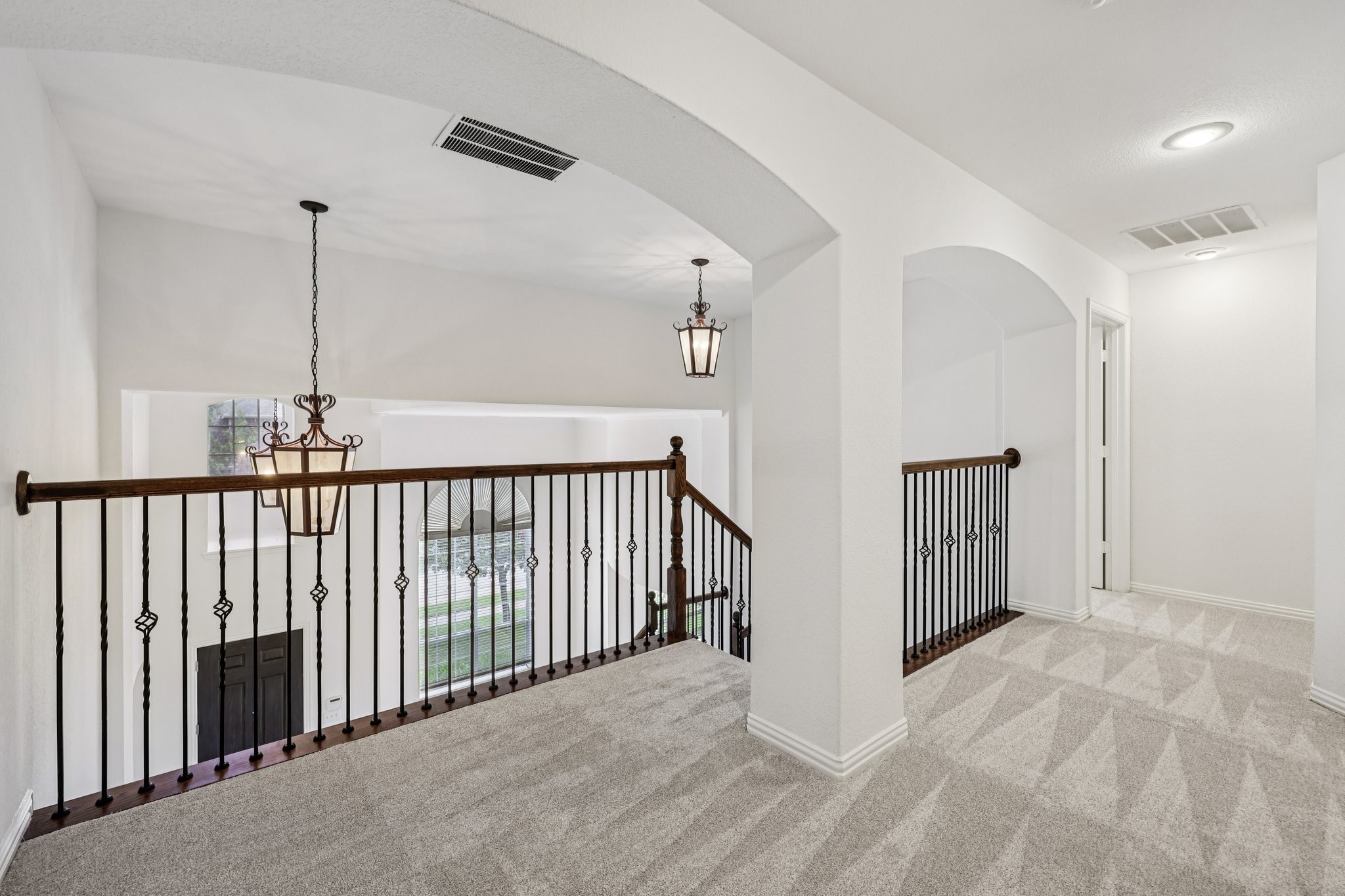 11295 Apple Valley Drive