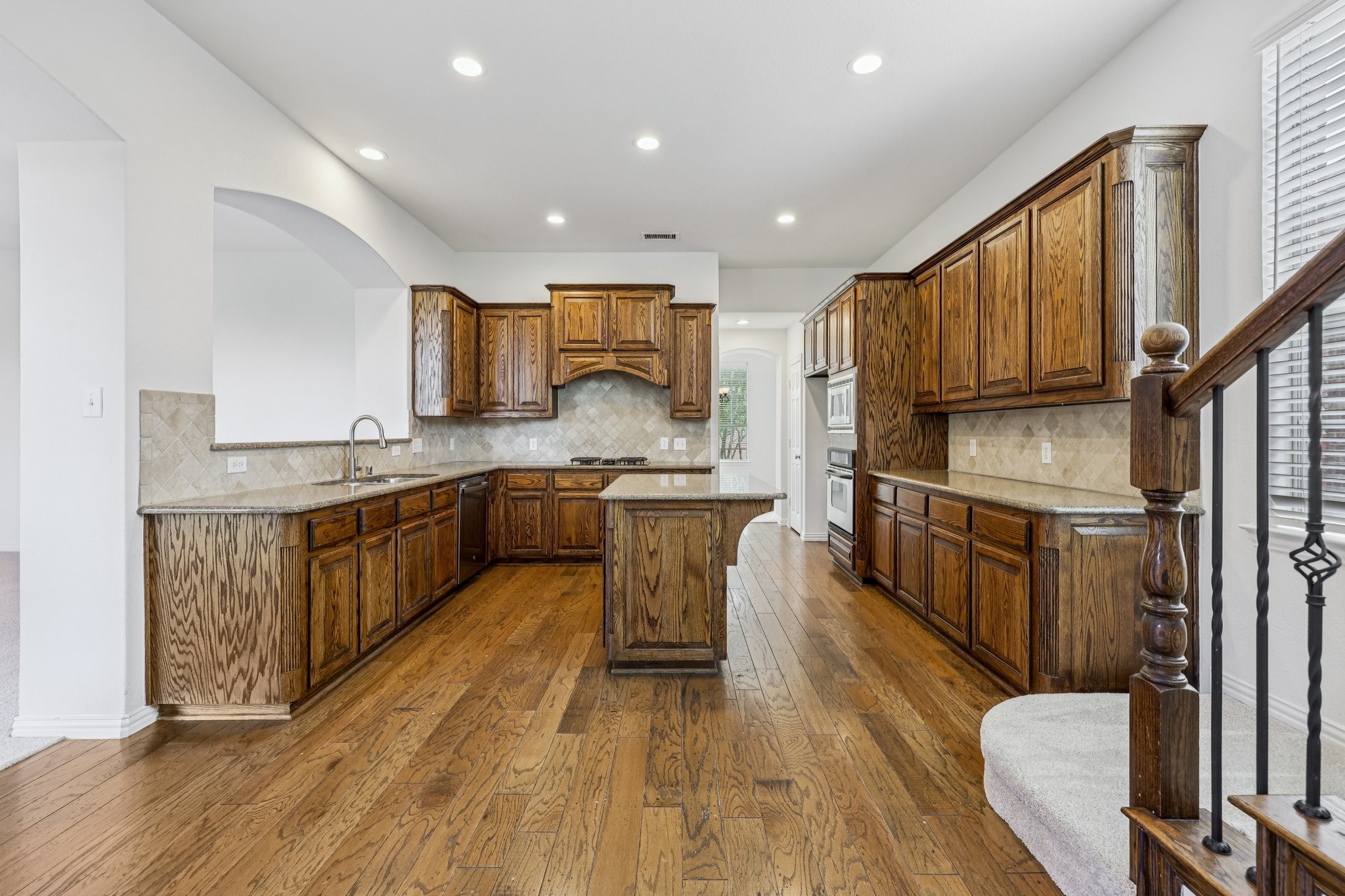 11295 Apple Valley Drive