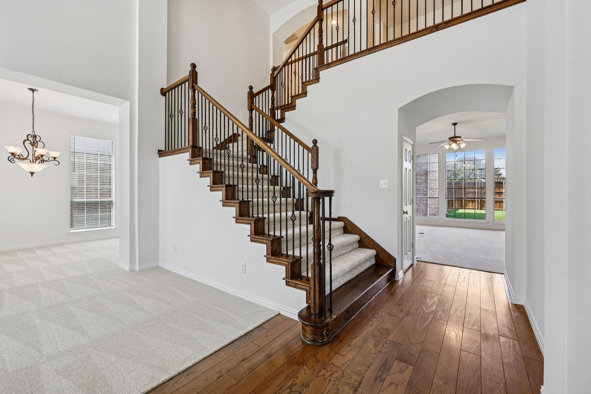 11295 Apple Valley Drive