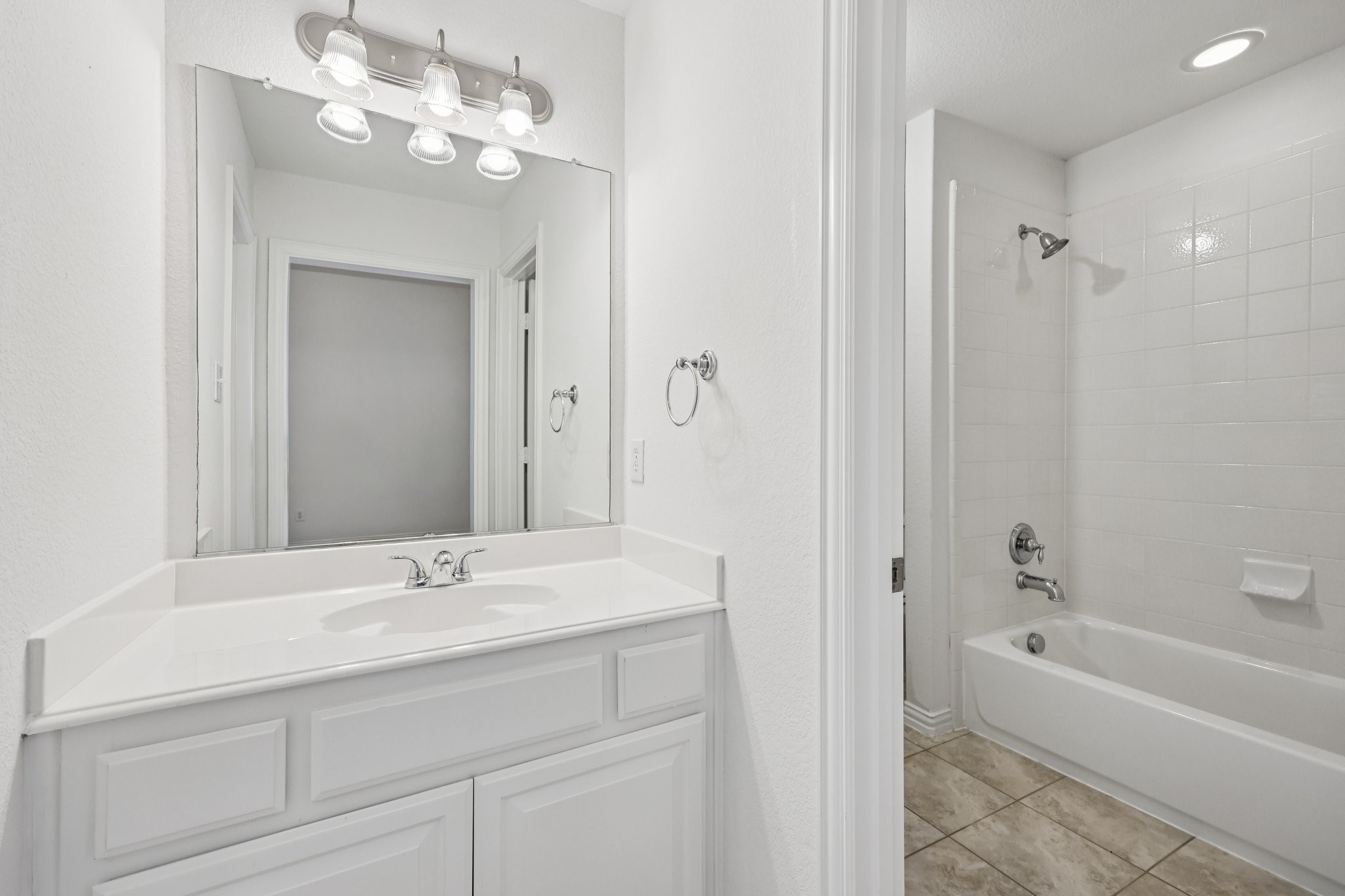 11295 Apple Valley Drive