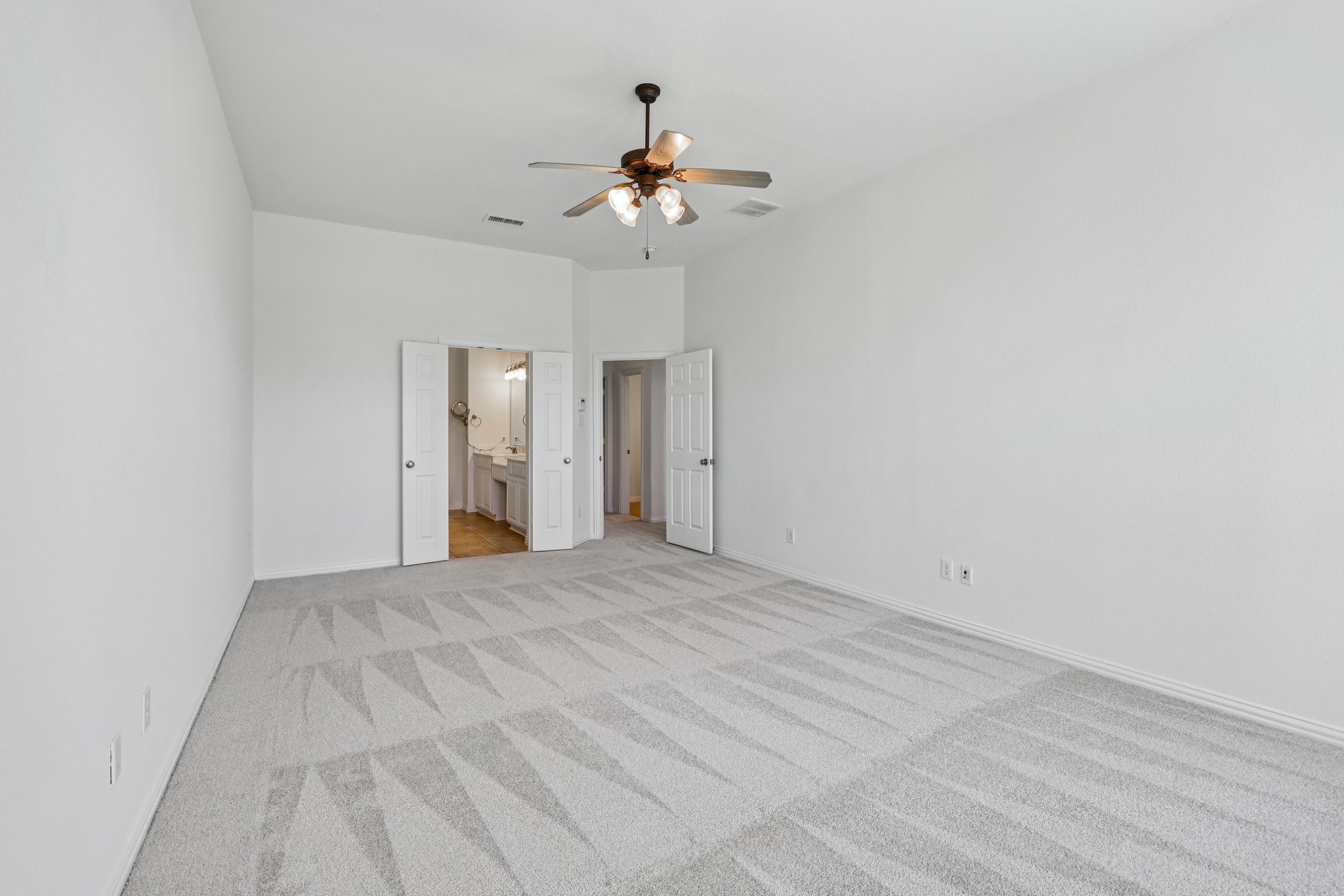 11295 Apple Valley Drive