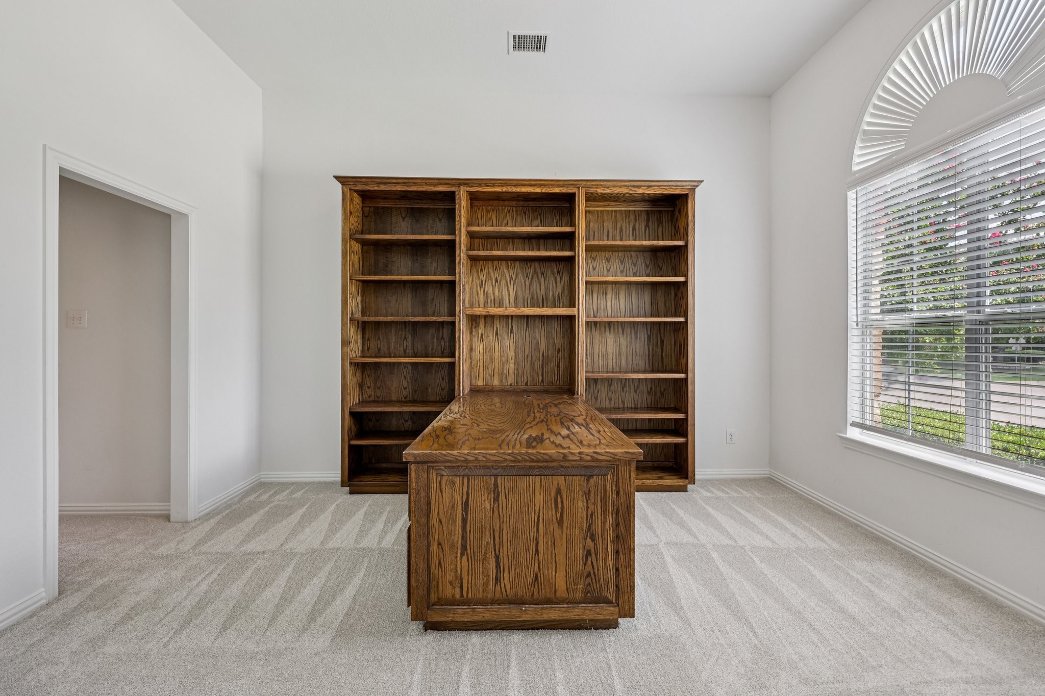 11295 Apple Valley Drive