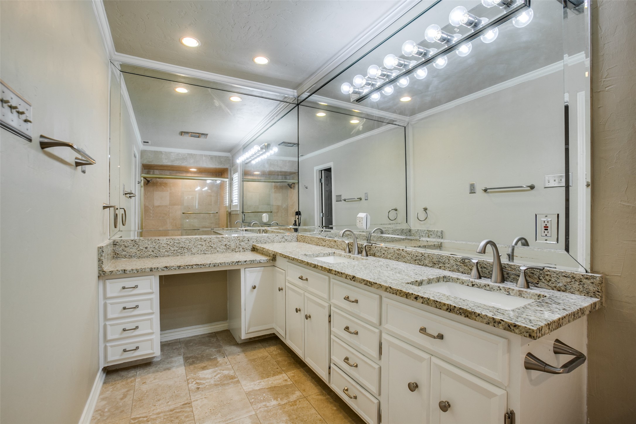 2700 Quail Ridge Drive