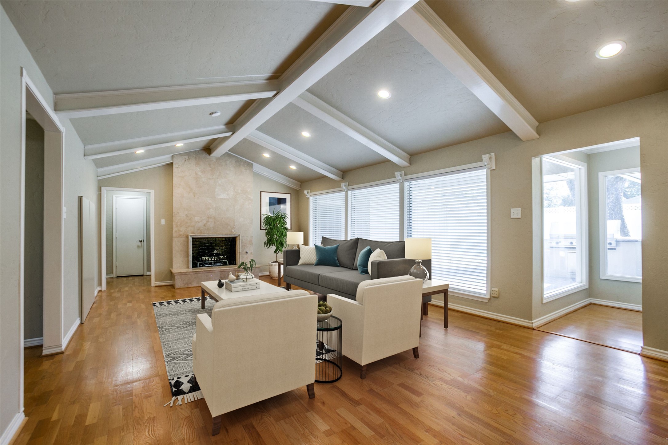 2700 Quail Ridge Drive