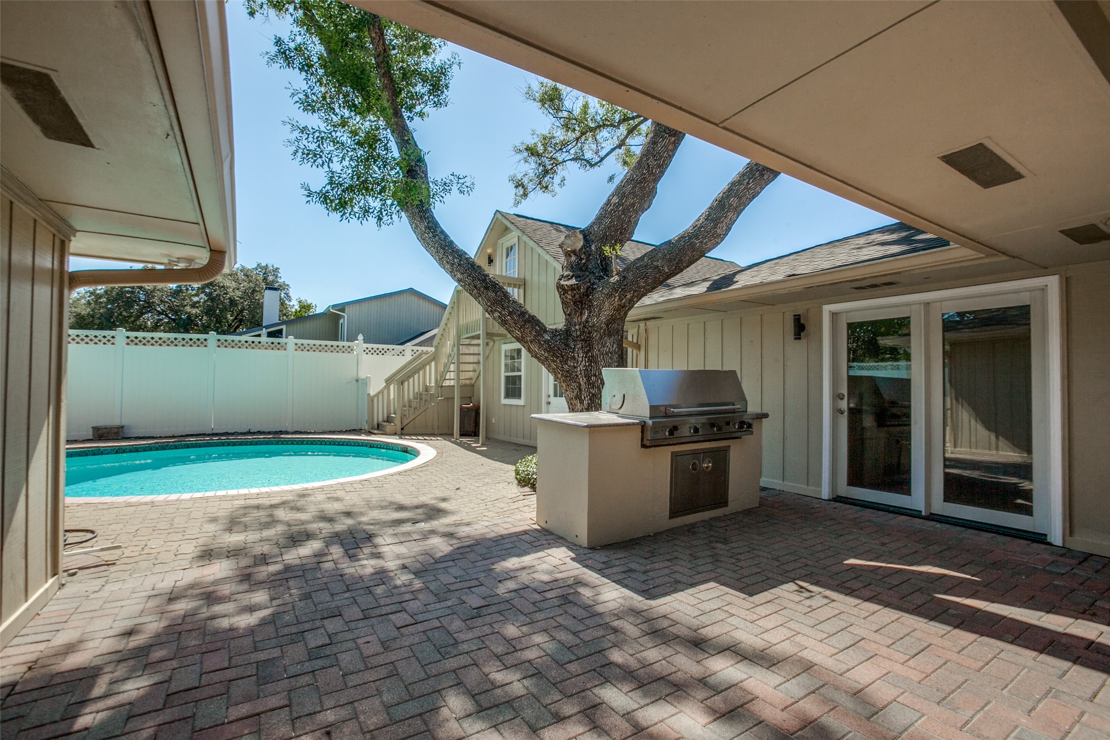 2700 Quail Ridge Drive