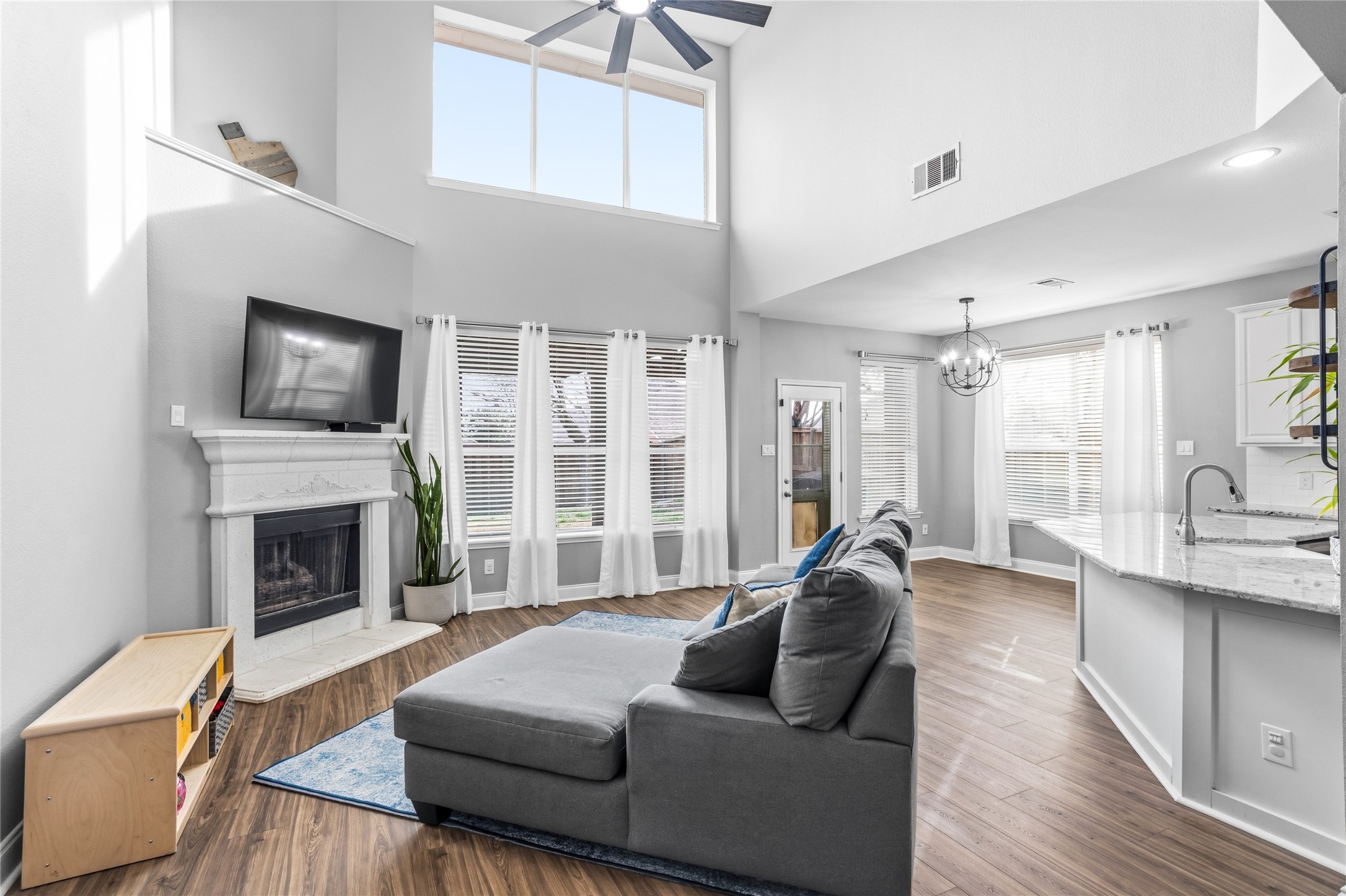 425 Dartmoor Drive
