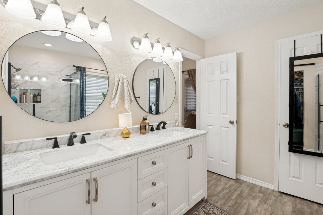 4221 Harvest Point Drive