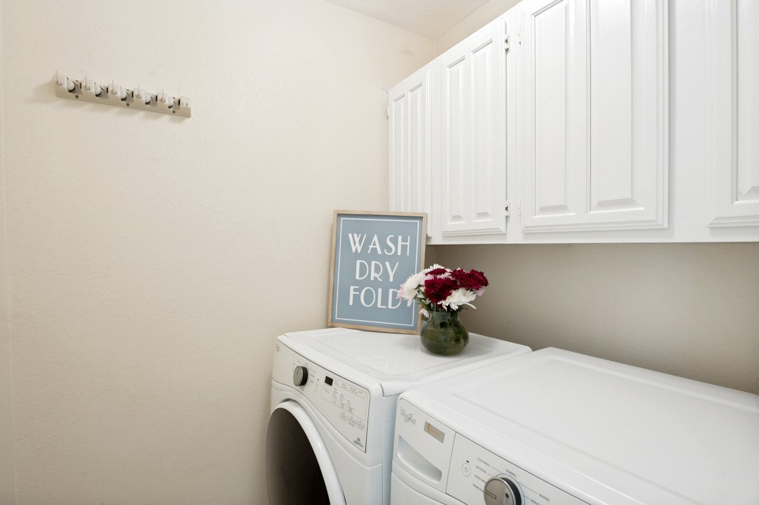 4221 Harvest Point Drive