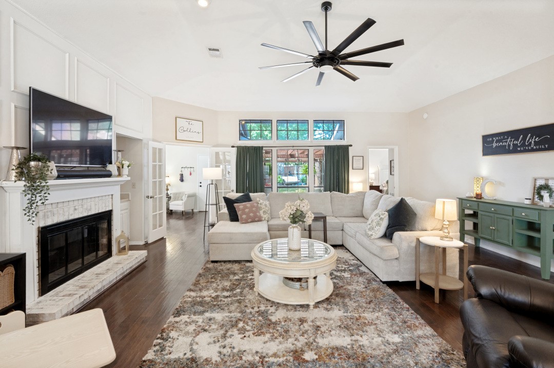 4221 Harvest Point Drive