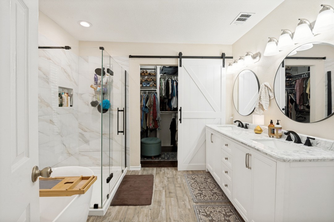 4221 Harvest Point Drive