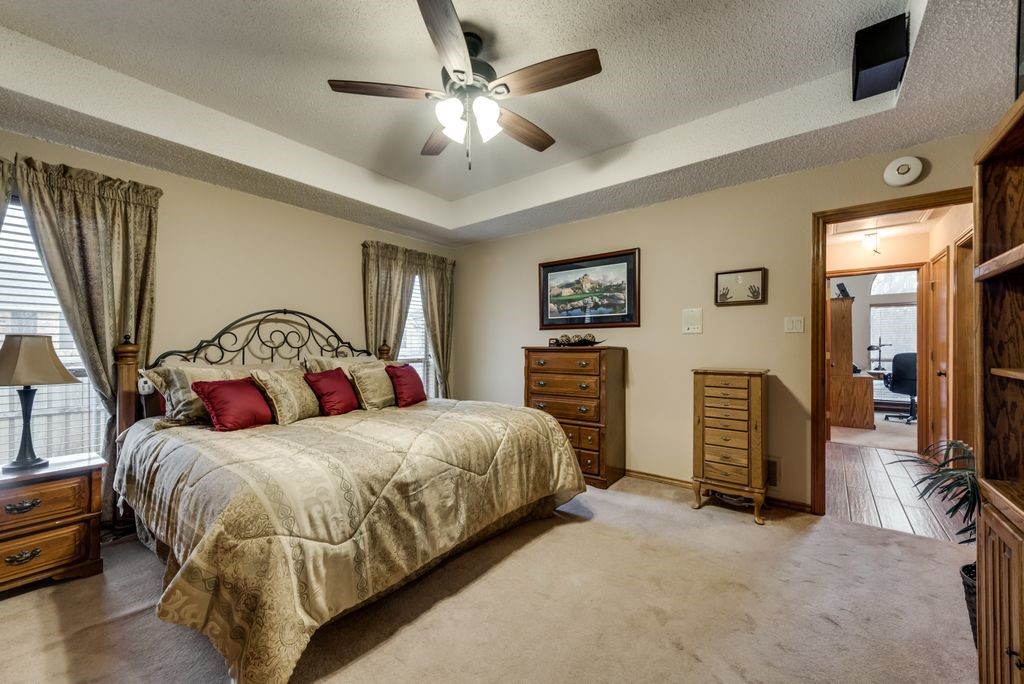 1901 Tewa Trail