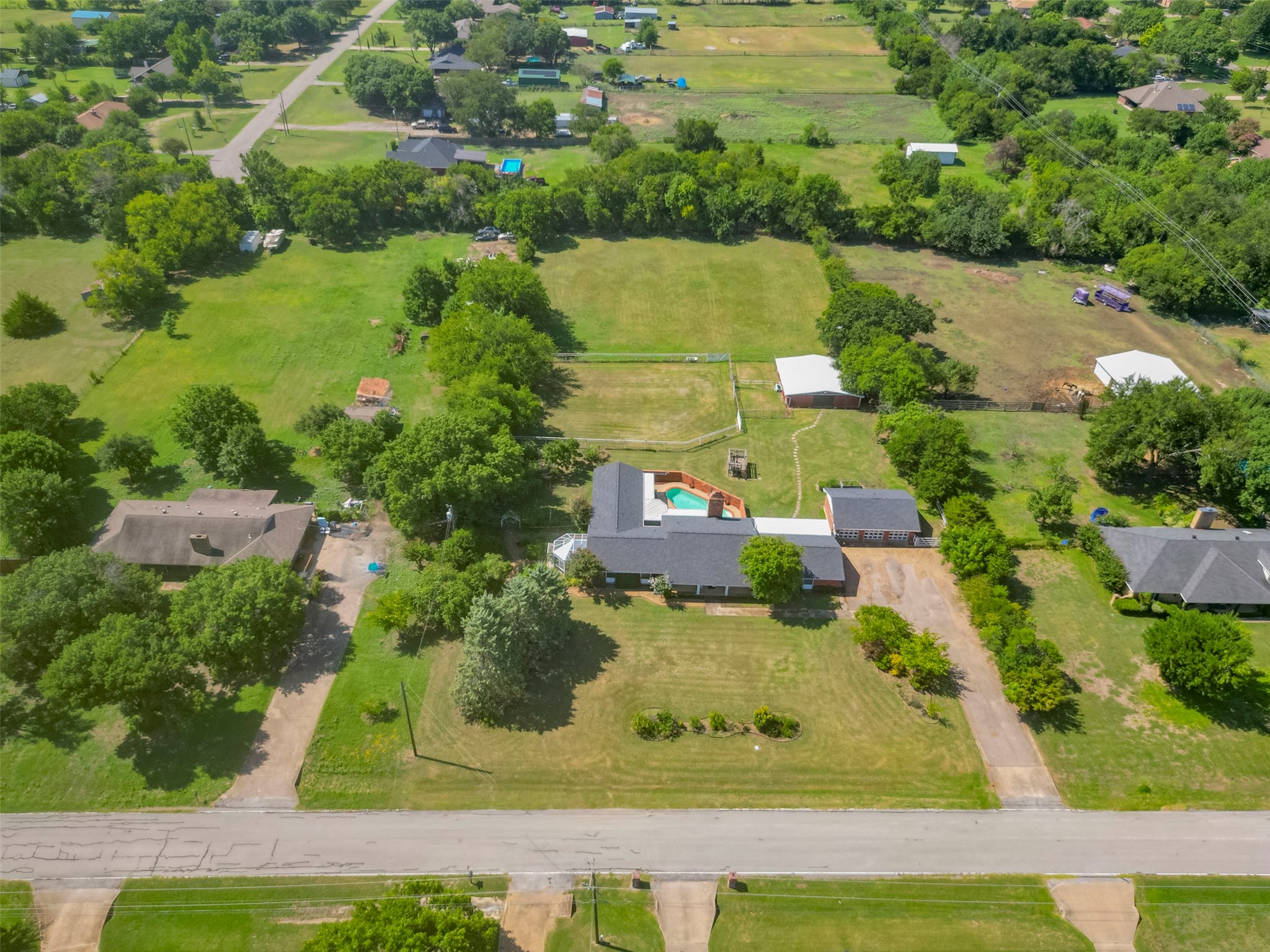 115 Lariat Trail