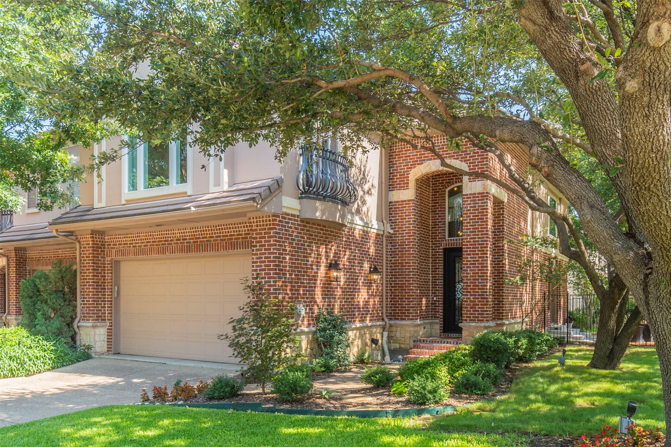 4311 Spyglass Hill Lane