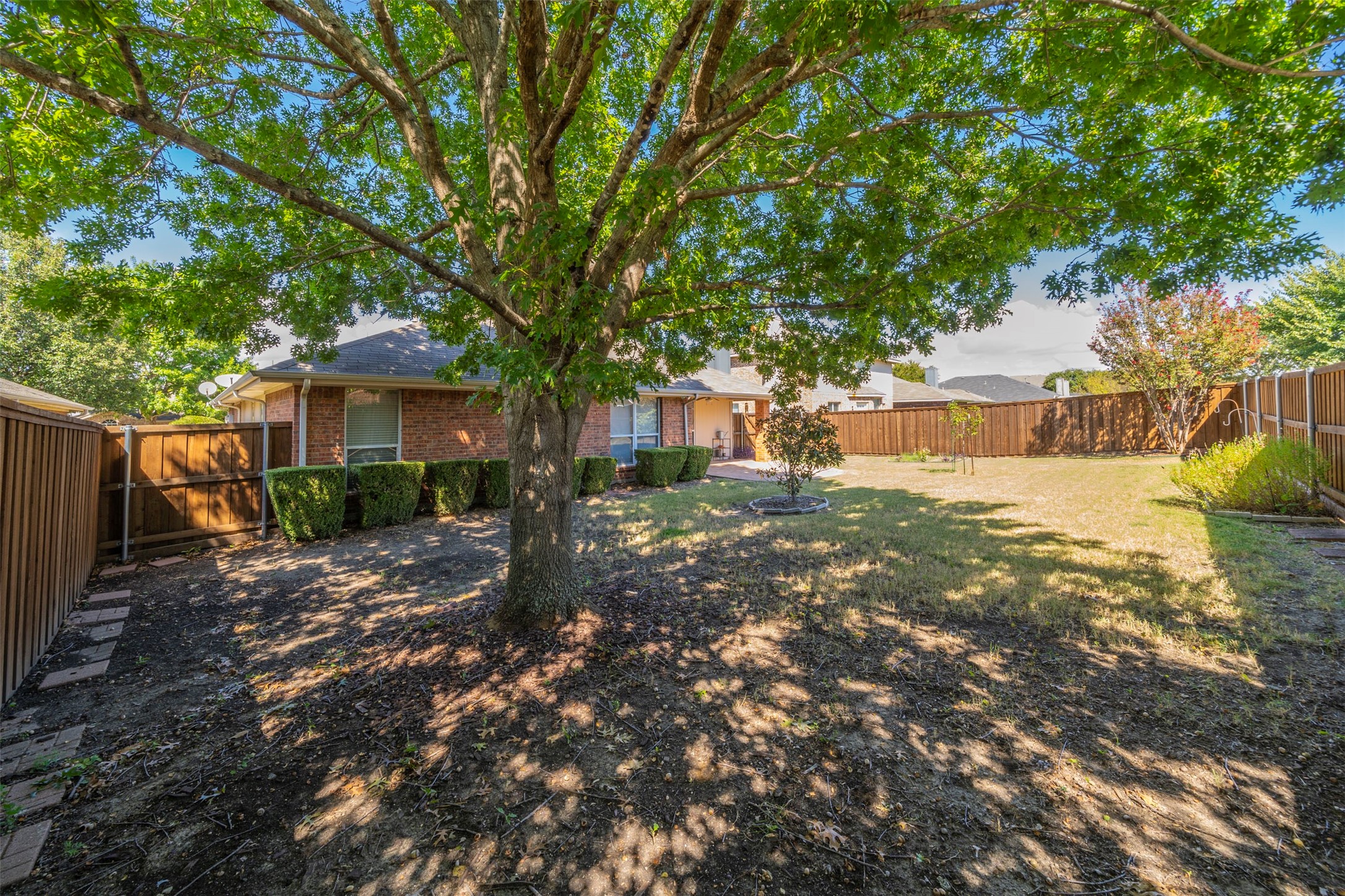 1708 Rushing Way