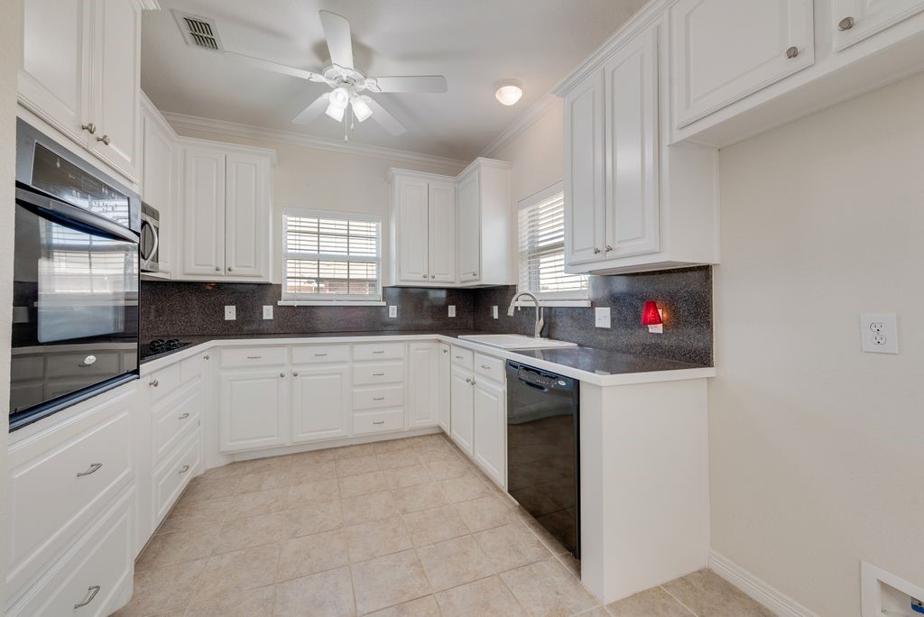 403 Hawthorn