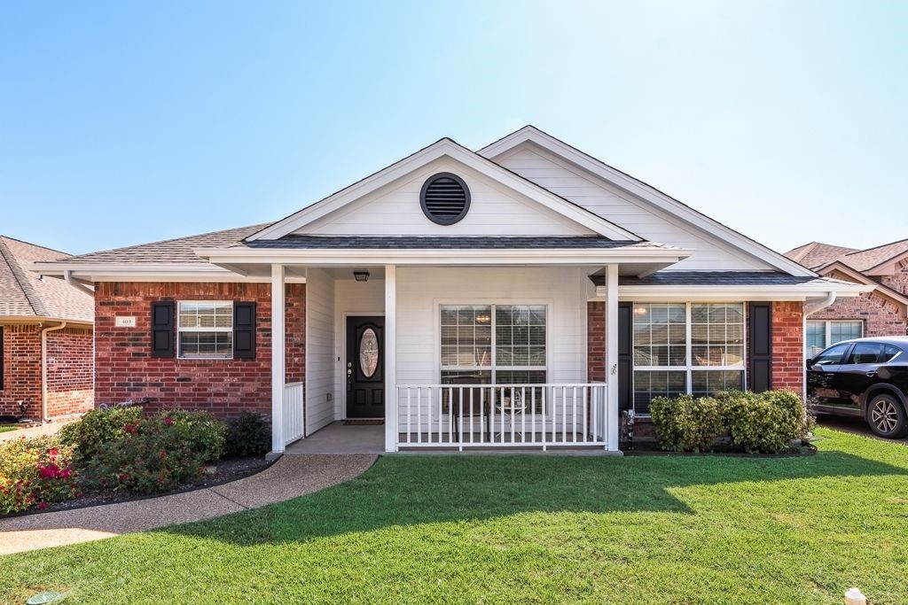 403 Hawthorn