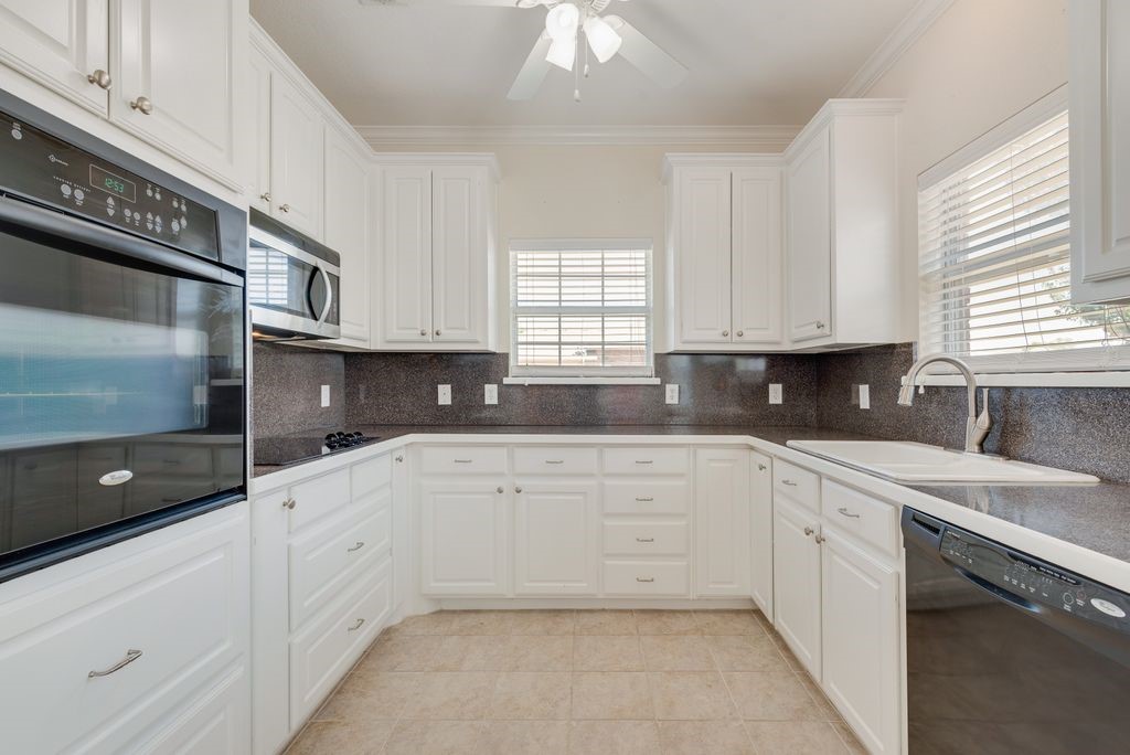 403 Hawthorn