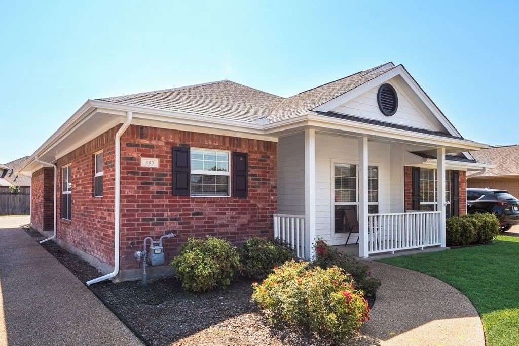 403 Hawthorn