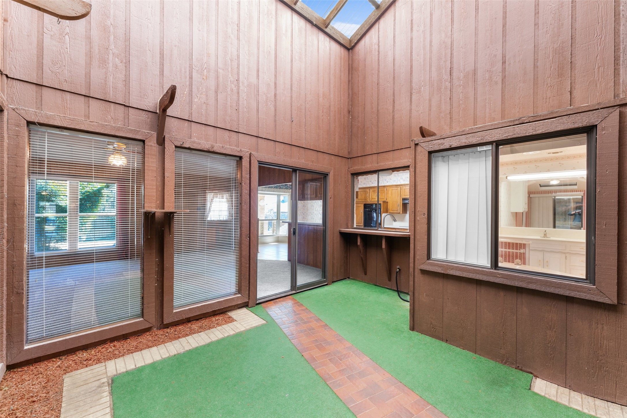 1111 Madlynne Drive